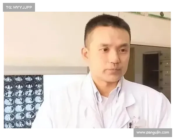 湖南农民大便改道手术后怒骂医生,网友称其行为“简直是禽兽” 湖南农民大便改道手术后怒骂医生,网友称其行为“简直是禽兽”